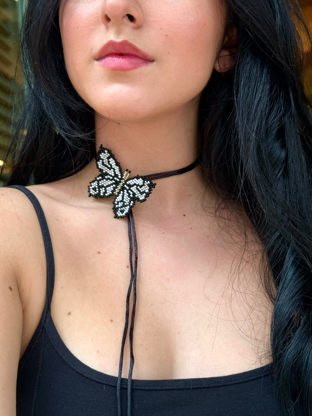 Butterfly choker