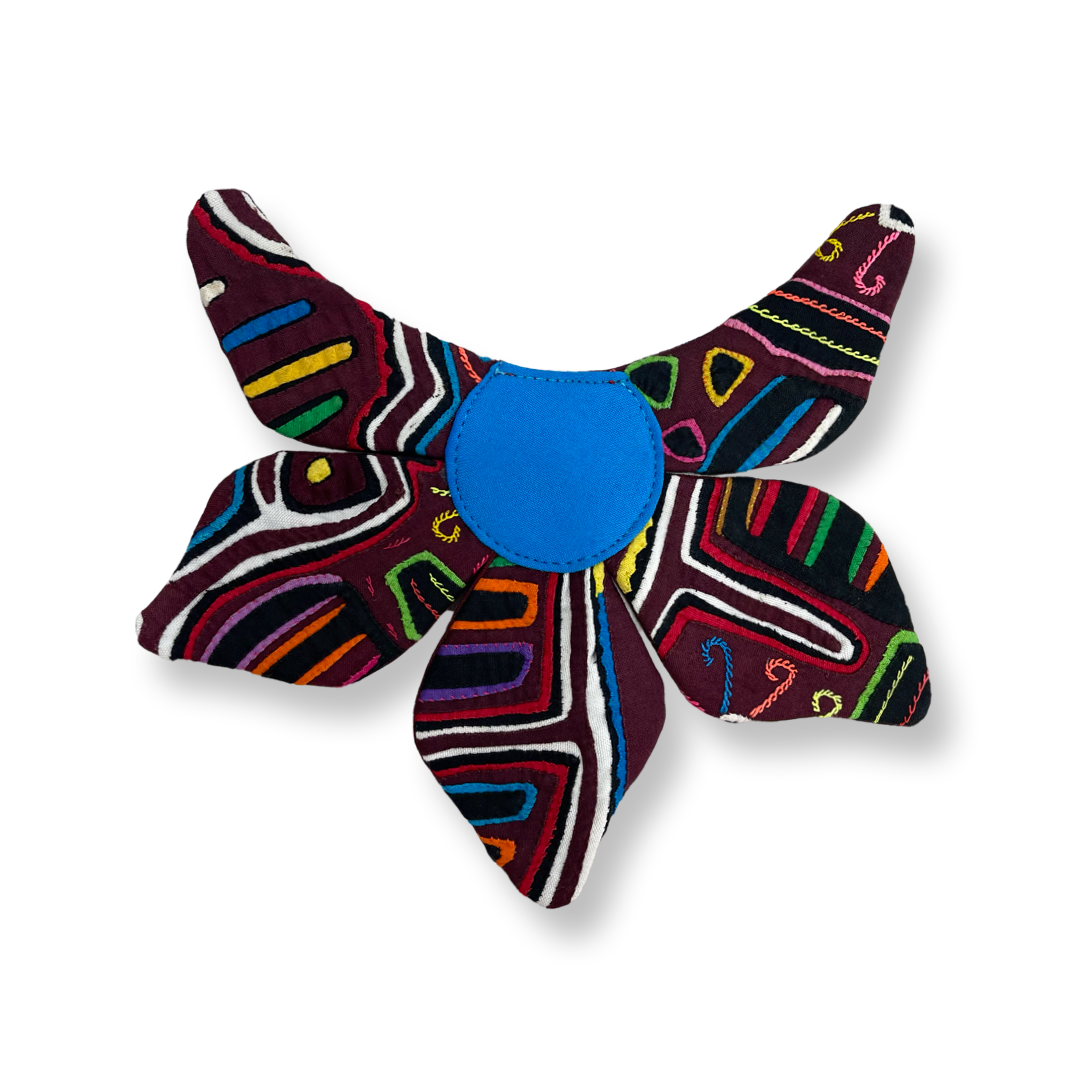 Mola flower brooch